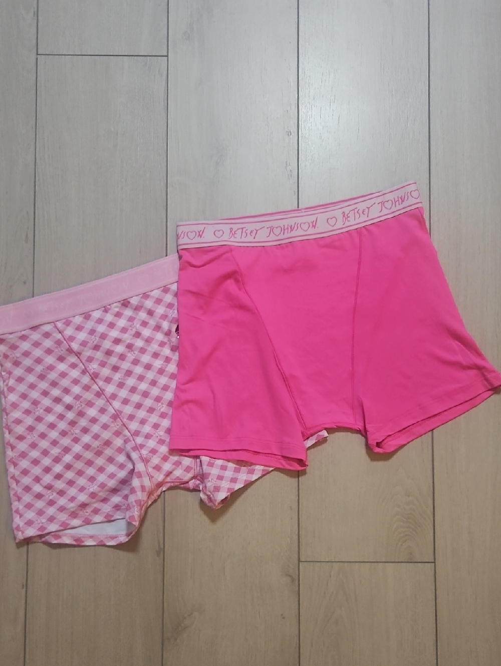 Betsey Johnson Neon Pink Boyshorts with Logo Waistband Size Large